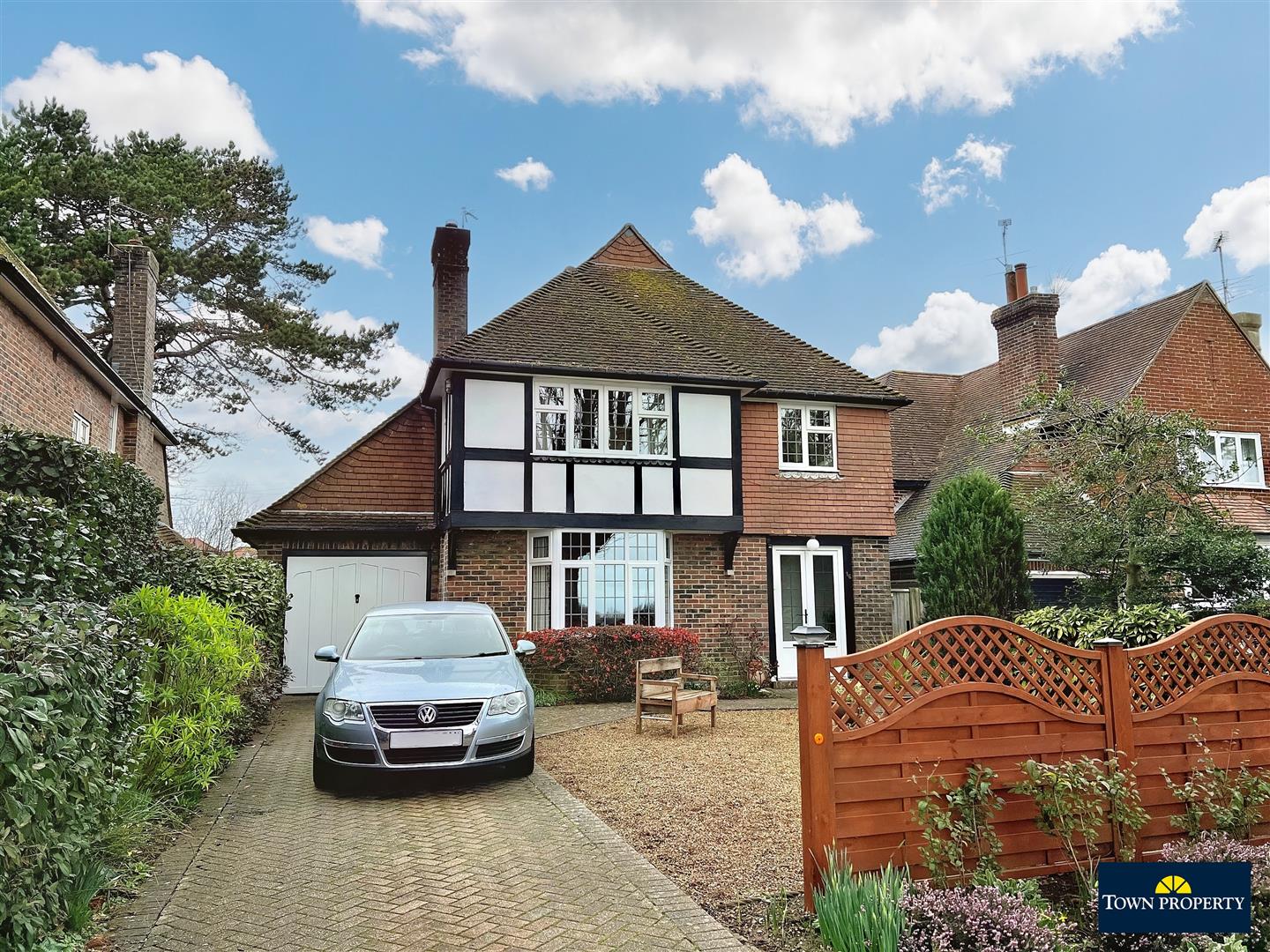 Property Details for Park Avenue Eastbourne East Sussex BN22 9QN